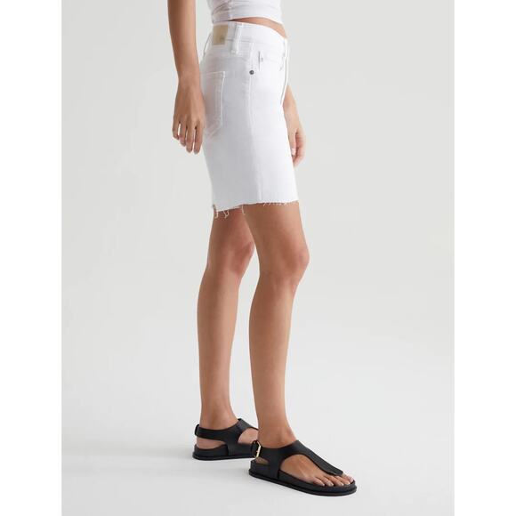 AG Ex-Boyfriend Short - White NWT SIZE 24 30 - Picture 4 of 6